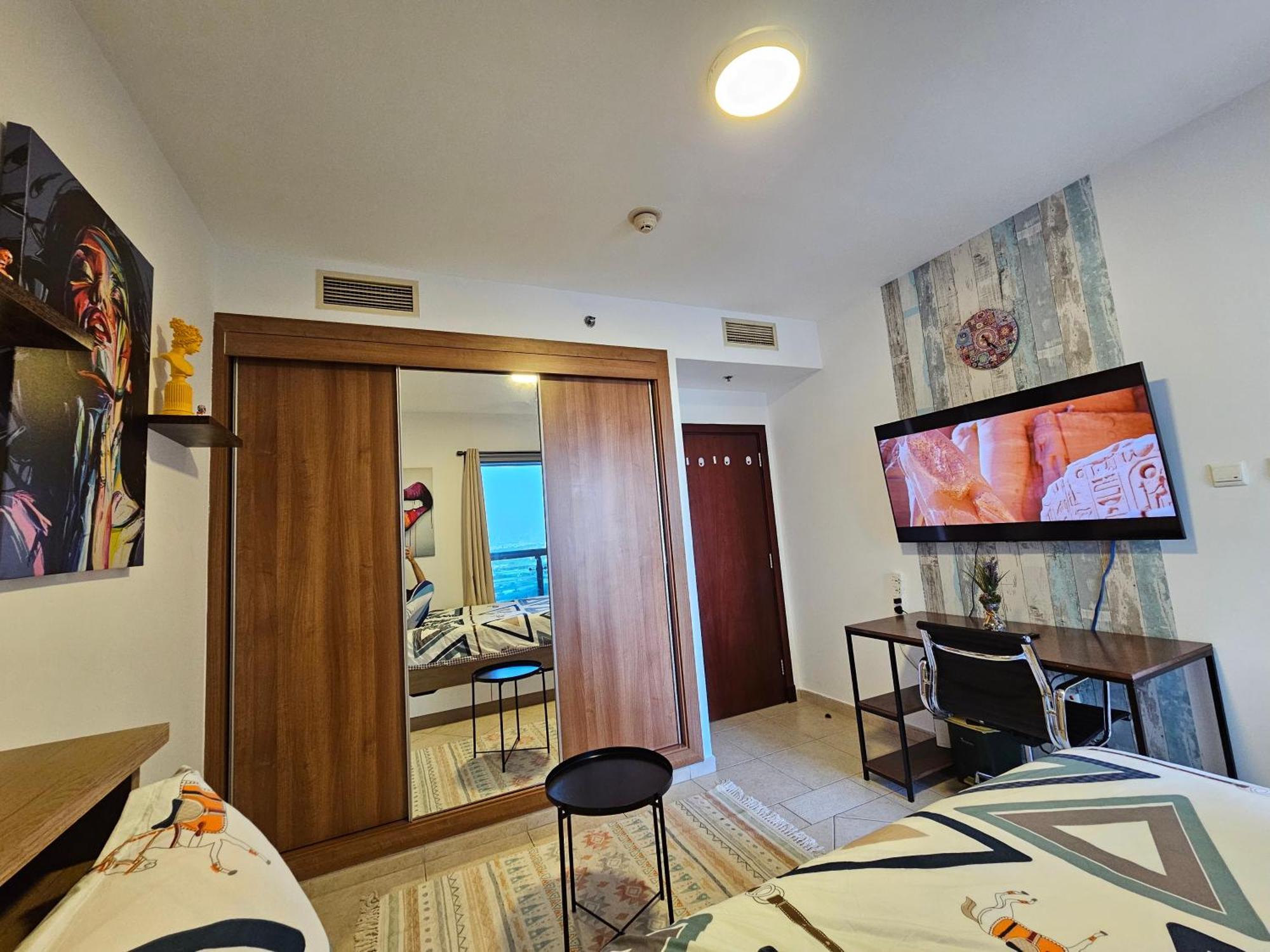 Super Host At Highest Residential Tower In The World, Private Rooms In A Shared Apartment Dubaj Pokój zdjęcie